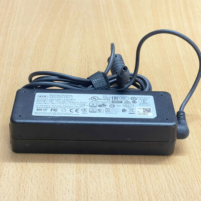 Chuyển Nguồn Adapter 19V 4.74A 90W APD DA-90J19 Connector Size 5.5mm x 2.5mm For Intel NUC8 Pro Kit  Getac S410 G3 8th Gen Laptop