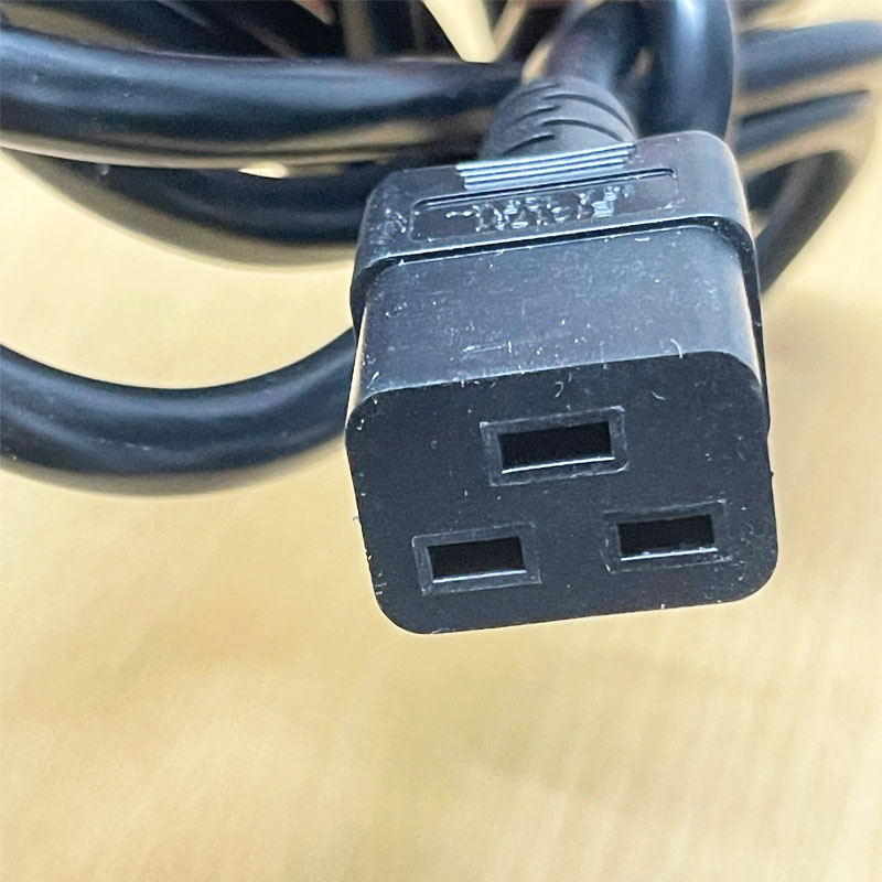 Dây nguồn NEMA 5-15P To C19 LIAN DUNG LT-549 E121791 15A 125V 3x2.08mm Power Cord Dài 2M