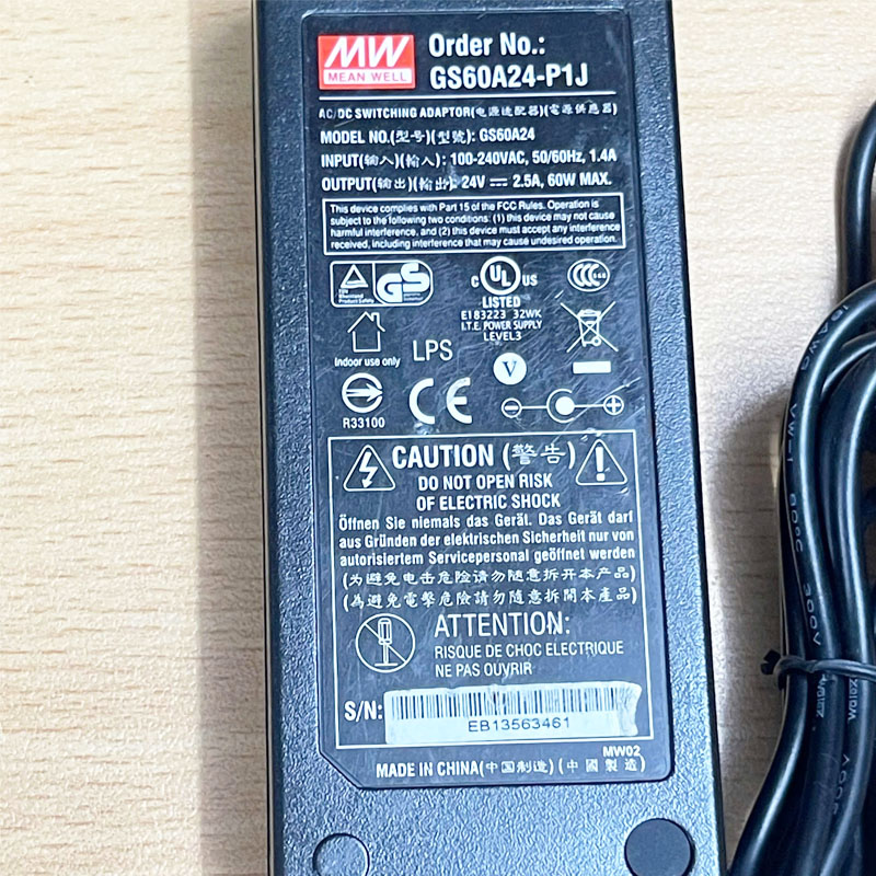 Adapter 24V 2.5A 60W Mean Well GS60A24-P1J Chân Cắm DC Size Connector 5.5mm x 2.1mm