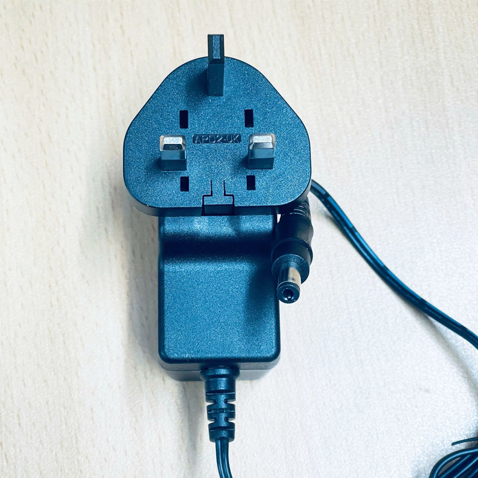 Adapter APD 12V 1.5A 18W APD WB-18R12R UPD2-UK Plug Power Cord DC Connector Size 5.5mm x 2.5mm