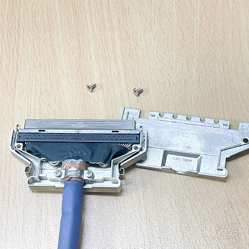 Đầu Jack Nối IDC 96 Pin Honda PCR-E96FA 370-1366-01 REV.A 753-9635 Cable-Side IDC Type Female Connector