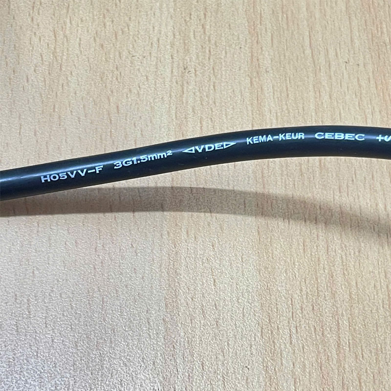 Cáp cấp nguồn máy chủ chuẩn công nghiệp New Sun 180-2004-02 16A IEC 60309  Length 4M