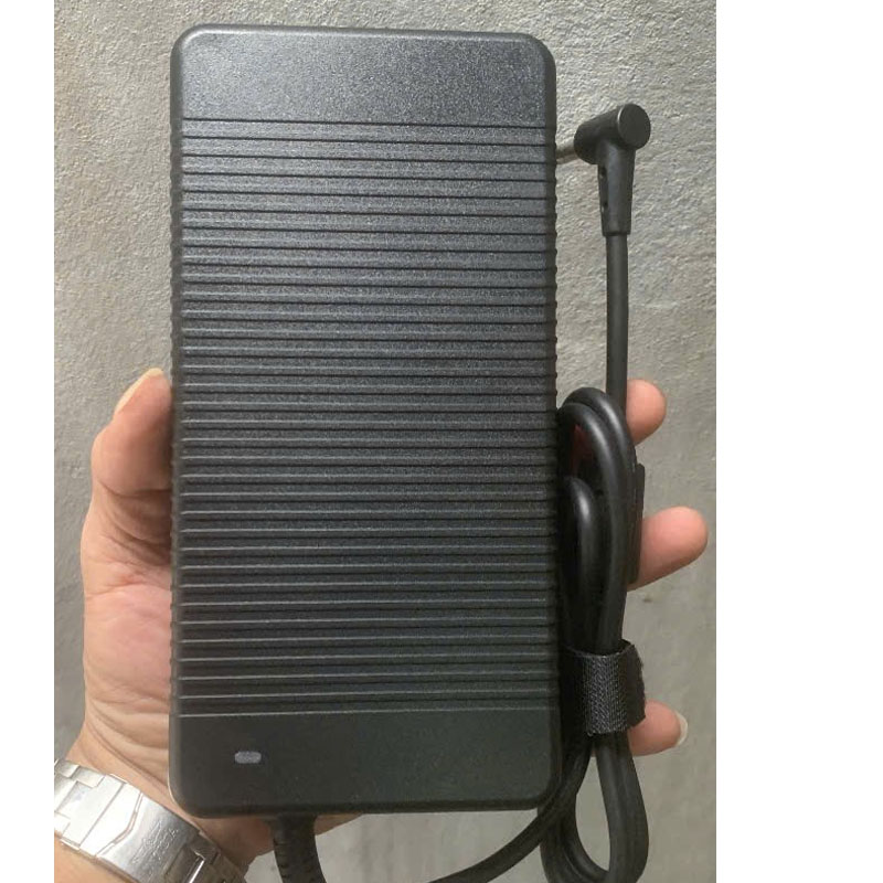 Adapter 12V 20A 240W GMY-0120200MF Connector Size 5.5mm x 2.1mm