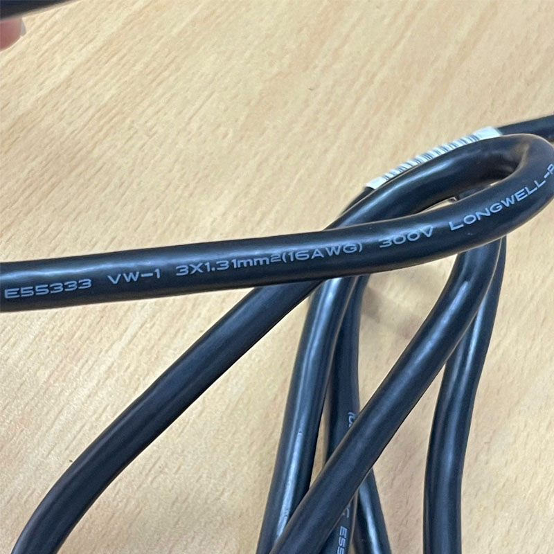Dây Nguồn Máy Chủ LONGWELL E55349 LP-31 LS-13 Power Cable Connect With Computer and Server NEMA 5-15P to IEC 320 C13 13A 125V 14AWG 3x1.31mm² Dài 1.8M
