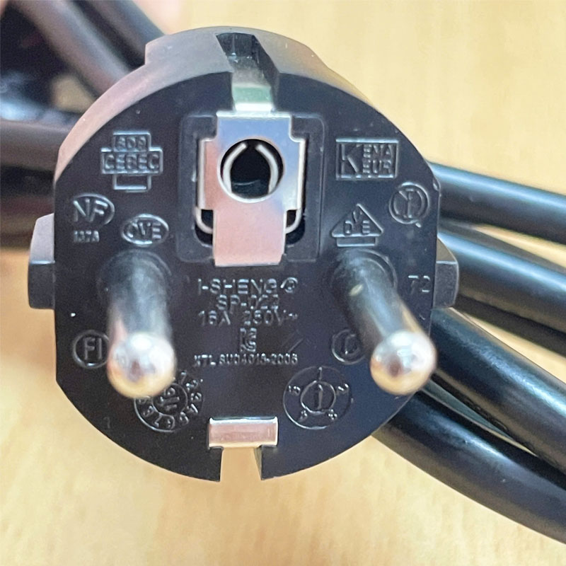 Dây Nguồn IEC60320 C13 Vuông Góc Chữ L 90 Degreeb I-Sheng SP-022 IS-17 16A 10A 250V Power Cord Euro Socket 3x0.75mm Length 1.8M