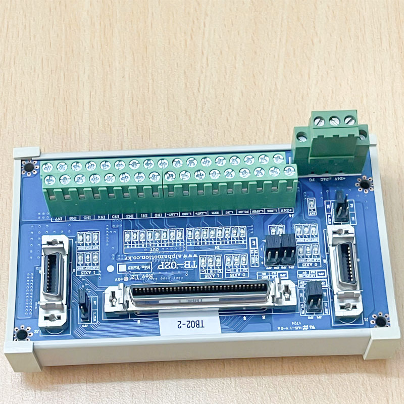 Bộ Cầu Và Cáp MTC-68P-2M TB-02P Cable I/O E150633 KWANG IL 34P X 30AWG MDR 10368 68 Pin Male to VHDCI 68 Pin Male Dài 2M