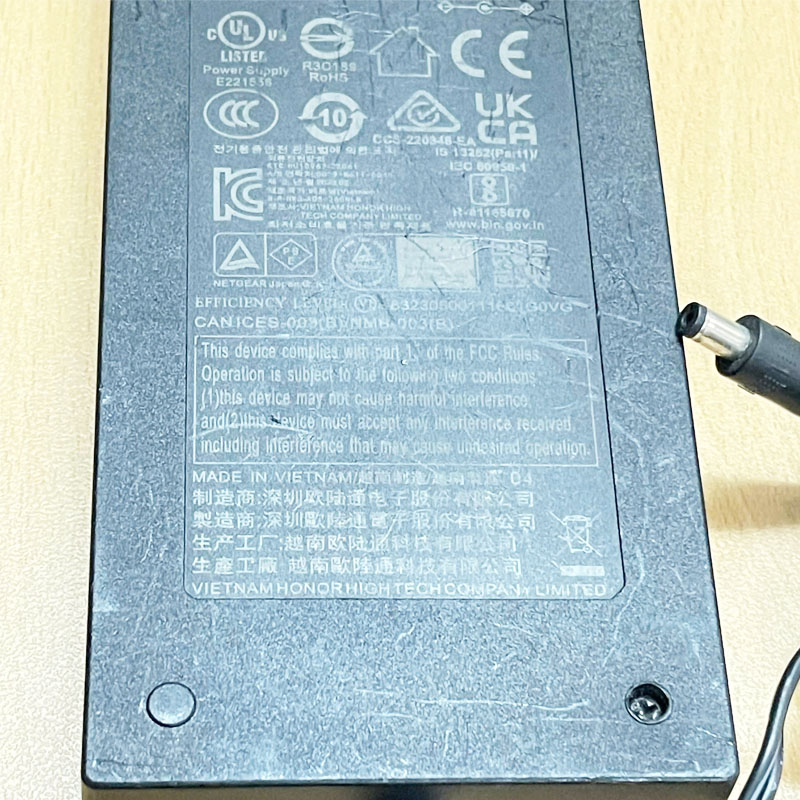 Adapter 54V 4.7A 253.8W ADS-260NLB-54-1 540254E Connector DC Size Tip 5.5mm x 2.5mm Hàng Việt Nam Tháo Thiết Bị