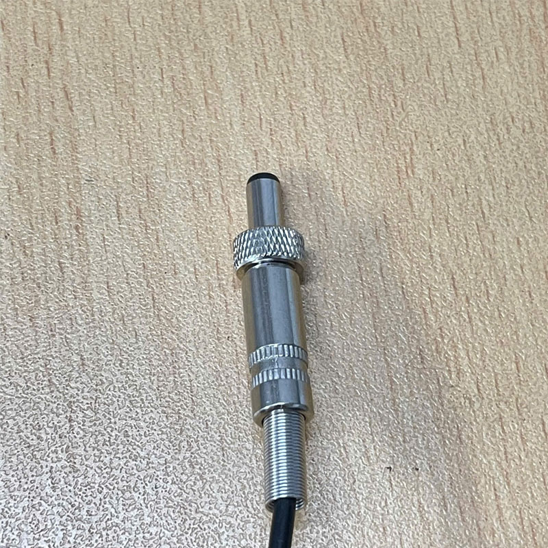 Chuyển Nguồn Adapter 12V 1.5A MEDELA 3A-183WP12-150 Chân cắm khóa vặn ren Connecter Size 5.5mm x 2.5mm Locking For Sony PIX-E7 PIX-E5 Atomos Ninja V/Shogun Màn hình Ikan DJI Đèn LED Hollyland Mars 400s Smallhd Indie 7 Aputure
