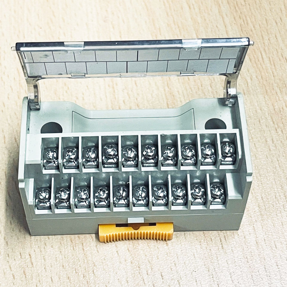 Cầu Đấu XTB-COM20B SAMWON ACT Interface Terminal Boards