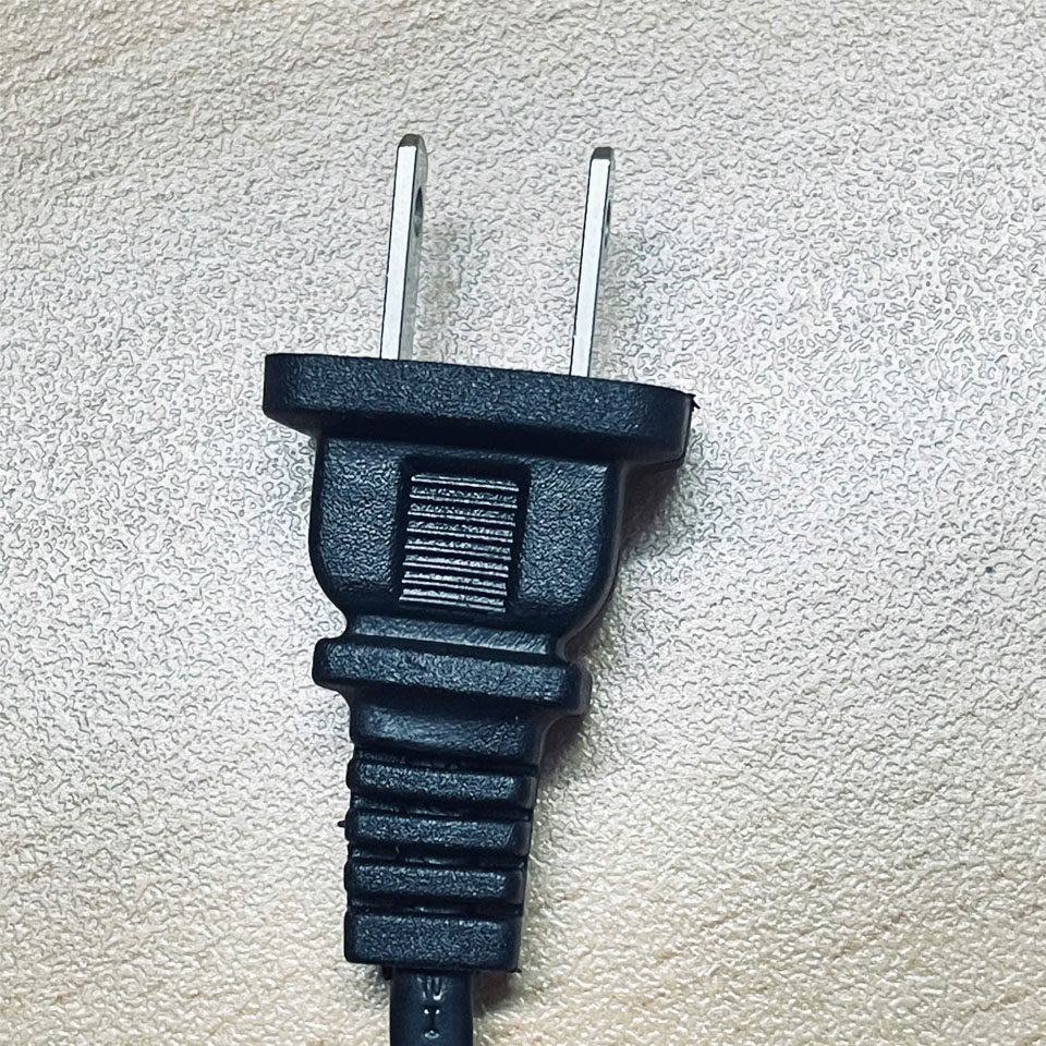 Dây Nguồn 2 Chân Dẹt Số 8 VOLEX HG SZC7S  AC Power Cord Schuko CEE7/16 Euro Plug to C7 2.5A 250V 2Cx0.75mm² For Printer or Adapter Cable Flat PVC Black Length 1.5M