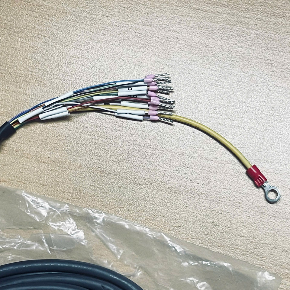 Cáp X230-2(3)DSHI-3000 Dài 3M Connector DB15 HD VGA Male Left Angle to 15 Core Open Ground For Servo INOVACE