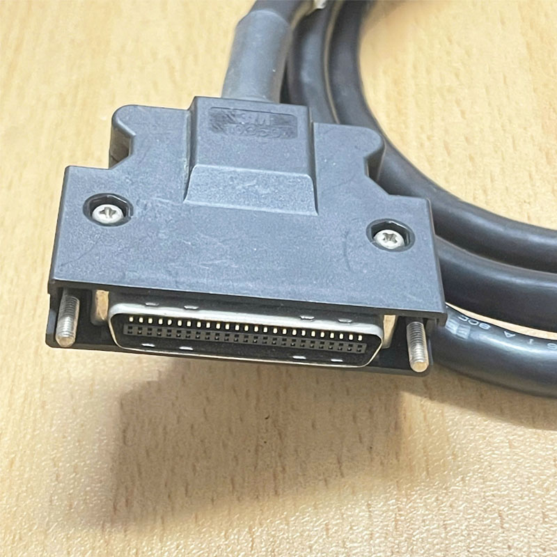 Cáp SCSI MDR 50 Pin Male to Hirose Connector HIF3BA-20D-2.54C(63) IDC 0.10'' 2.54mm 20 Pin Female Length 1.5M