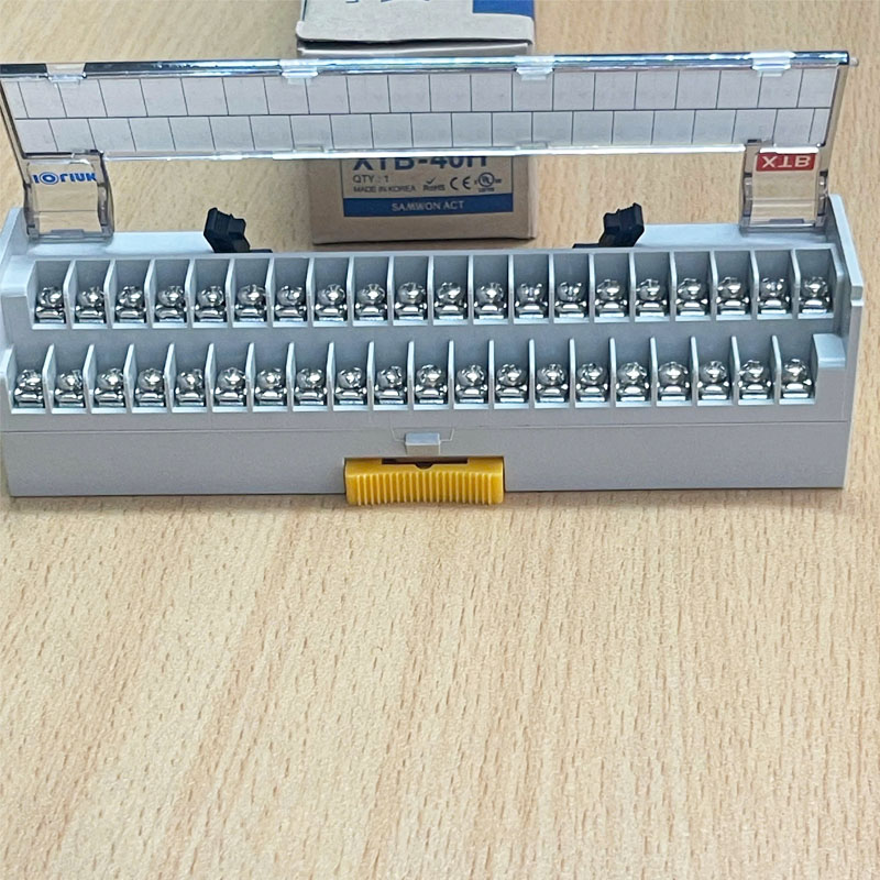 Cầu Đấu Original IOLINK XTB-40H 125V 50/60Hz 1A IDC 40 Pin Interface Terminal Block in Korea