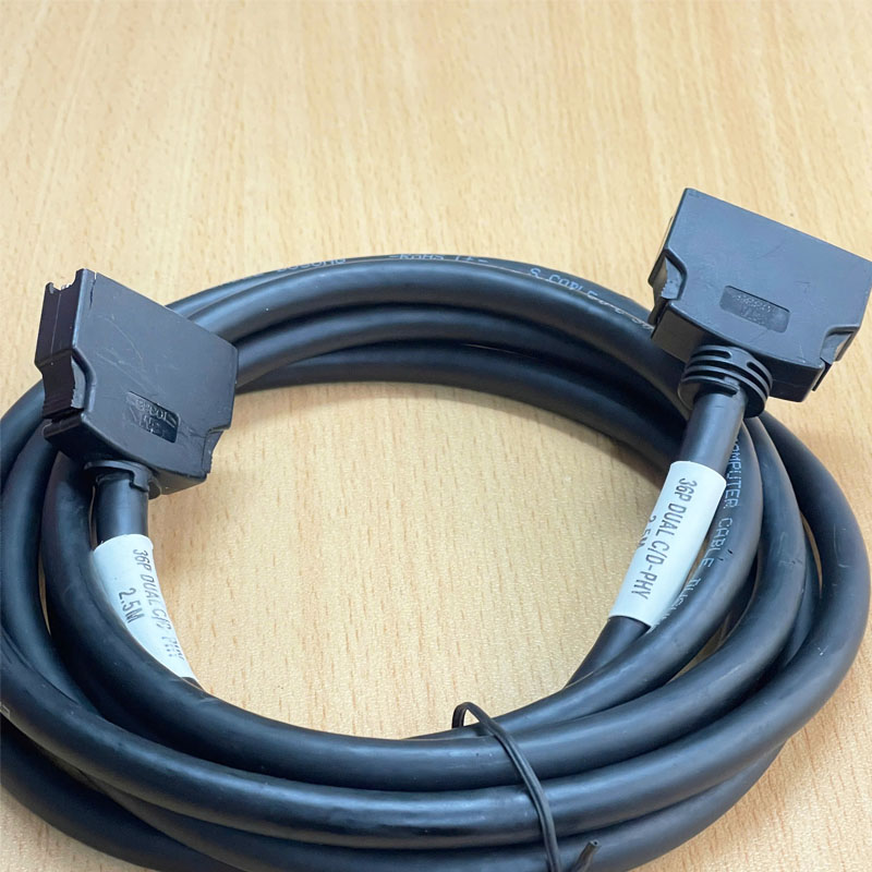Cáp SCSI MDR 36 Pin Male to Male Interface Cable Connector 3M 10336 with Latch Clip Dài 2.5M For Servo Control