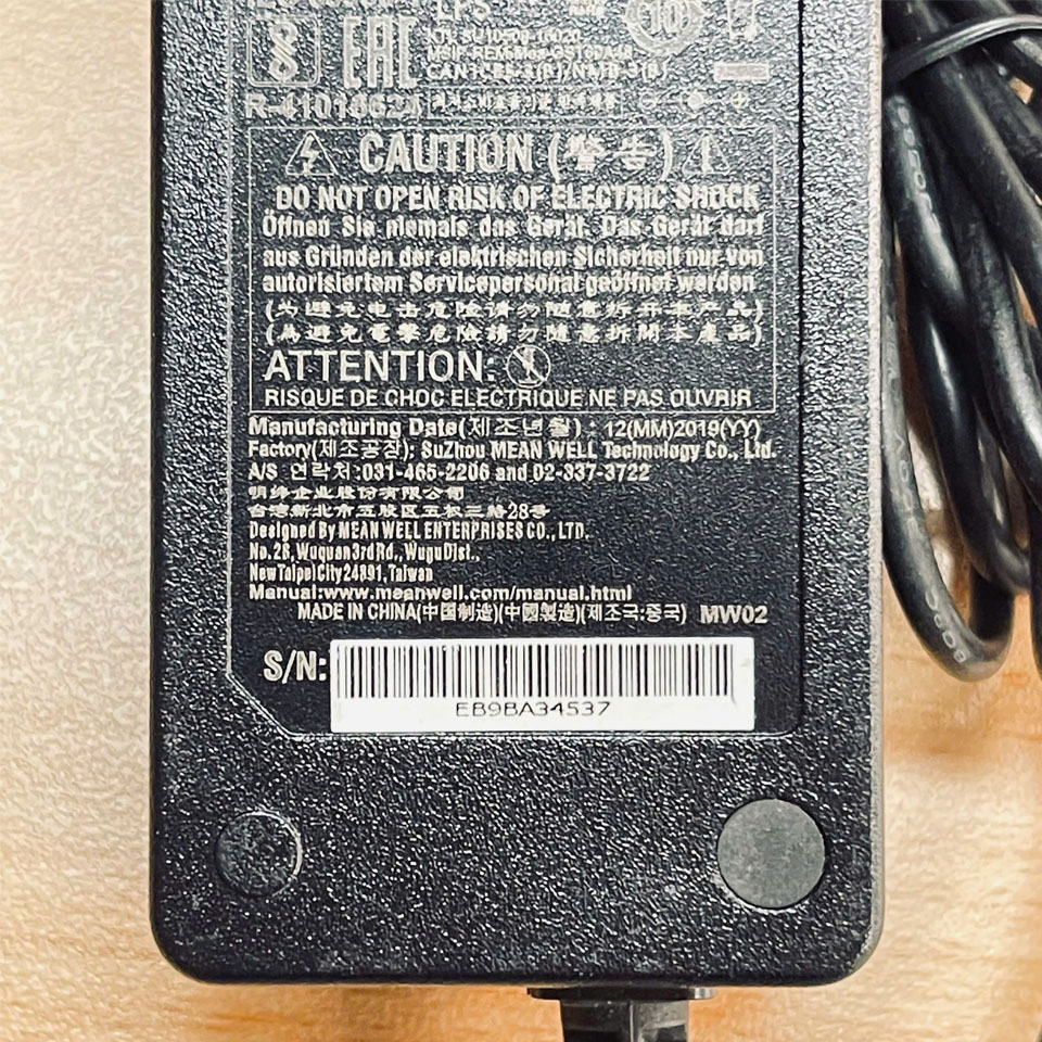 Adapter 48V 1.25A 60W MEAN WELL GST60A48-P1J Jack DC Connector Tip Size  5.5mm x 2.1mm Plug