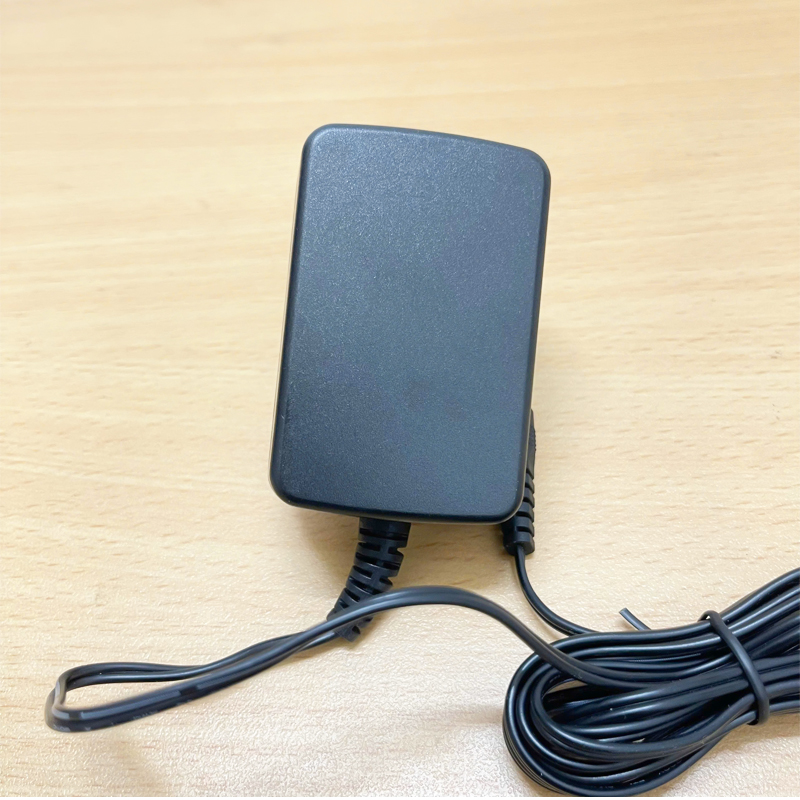 Chuyển nguồn Adapter HUAWEI 12V - 1A 12W HW-120100E0W Chân cắm DC Size 5.5mm x 2.1mm