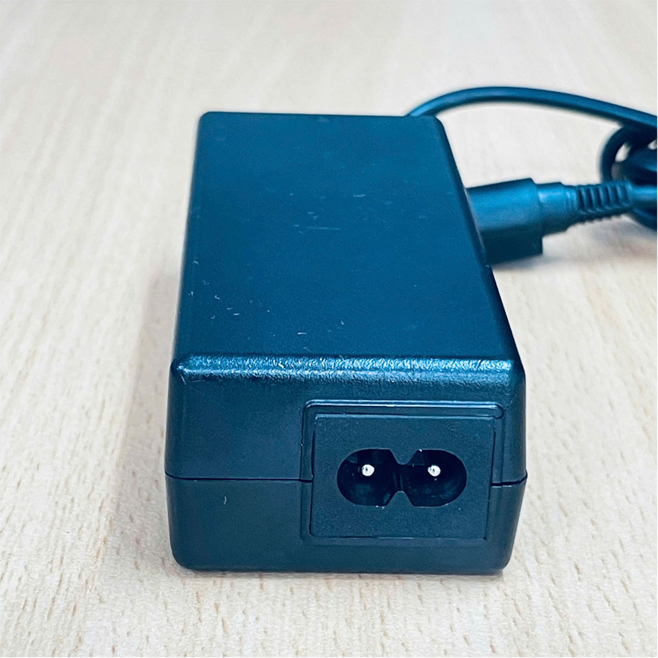 Bộ Chuyển Đổi Nguồn AC/DC Adapter 5V 6.5A Powertron PA1065-050T2B650 Jack DC Size 4-Pin DIN / 4-Prong For Targus SuperSpeed Dual Video Docking Station, Dell D3000 USB 3.0 Docking Station.