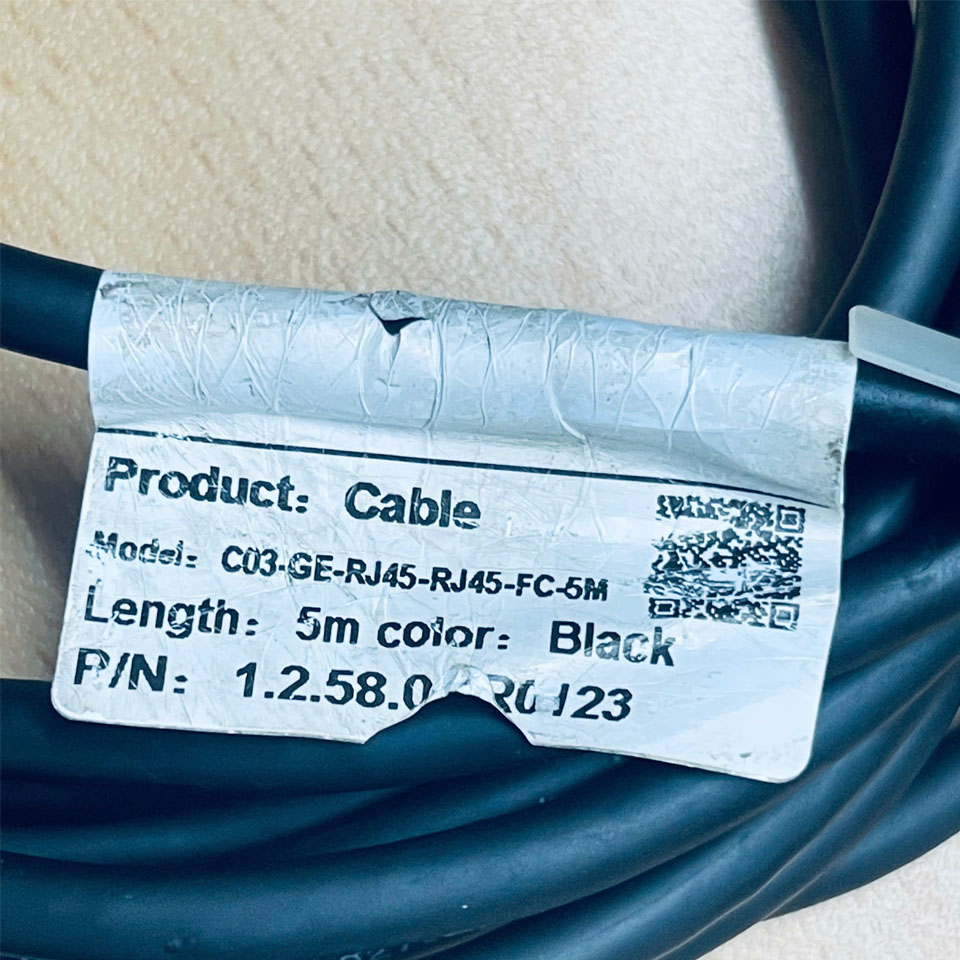 Cáp C03-GE-RJ45-RJ45-FC-5M Cable GigE Camera Ethernet Cat5e RJ45 to RJ45 Horizontal Locking Screw Black For Basler Daheng Point Grey Blackfly Length 5m