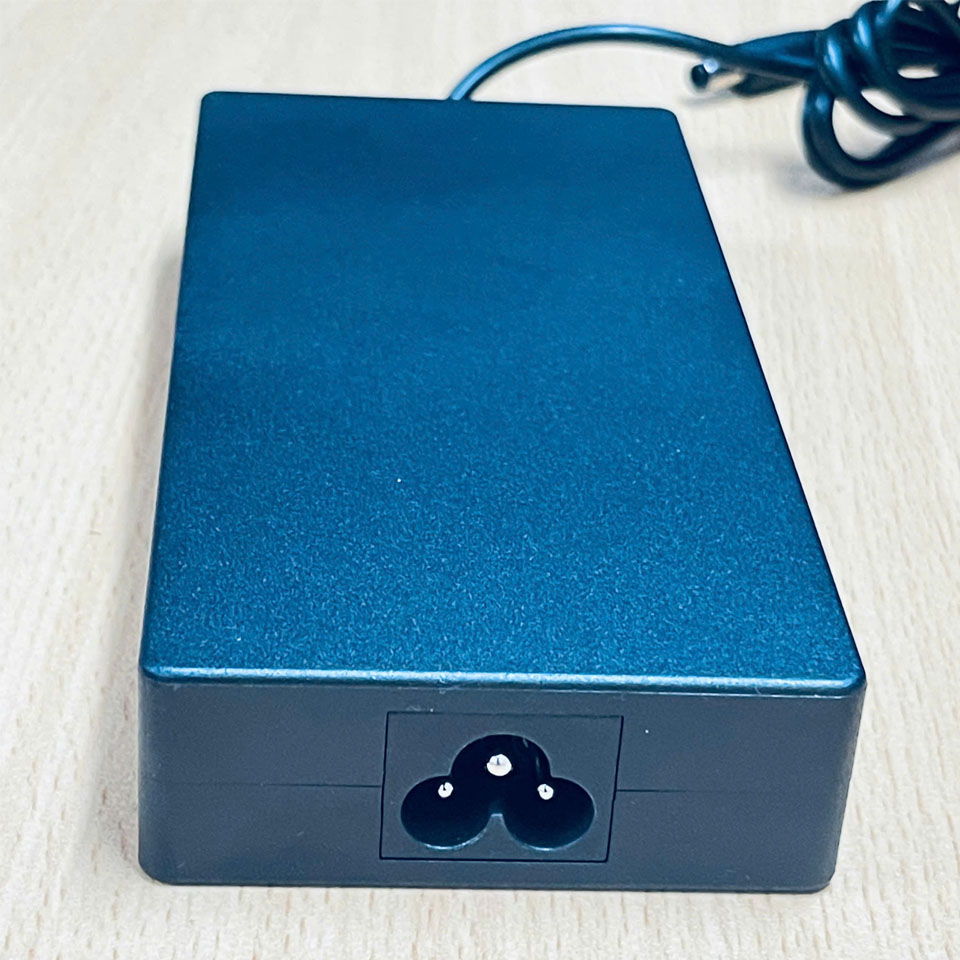 Adapter 54V 2.4A 130W UE UES130D2-54024OSPA Connector Tip Size 5.5mm x 2.1mm For PoE Switch  Ruijie Networks