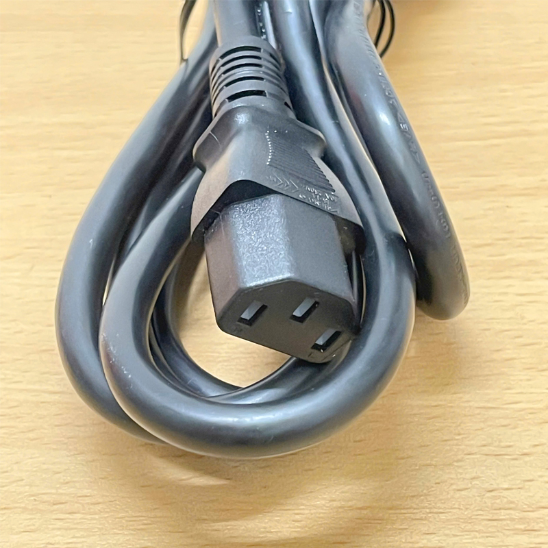 Dây Nguồn C13 I-sheng IS-14 10A 250V to C14 IS-011 E55943 tiết diện 3x1.04mm² Dài 2M