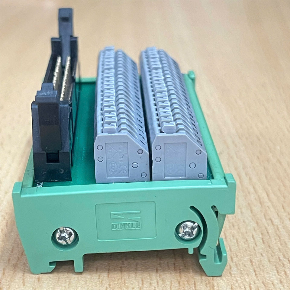 Khối Đấu Nối PLC Type: M40-PX02-1 SENTINEL Hàng Original Tháo Thiết Bị