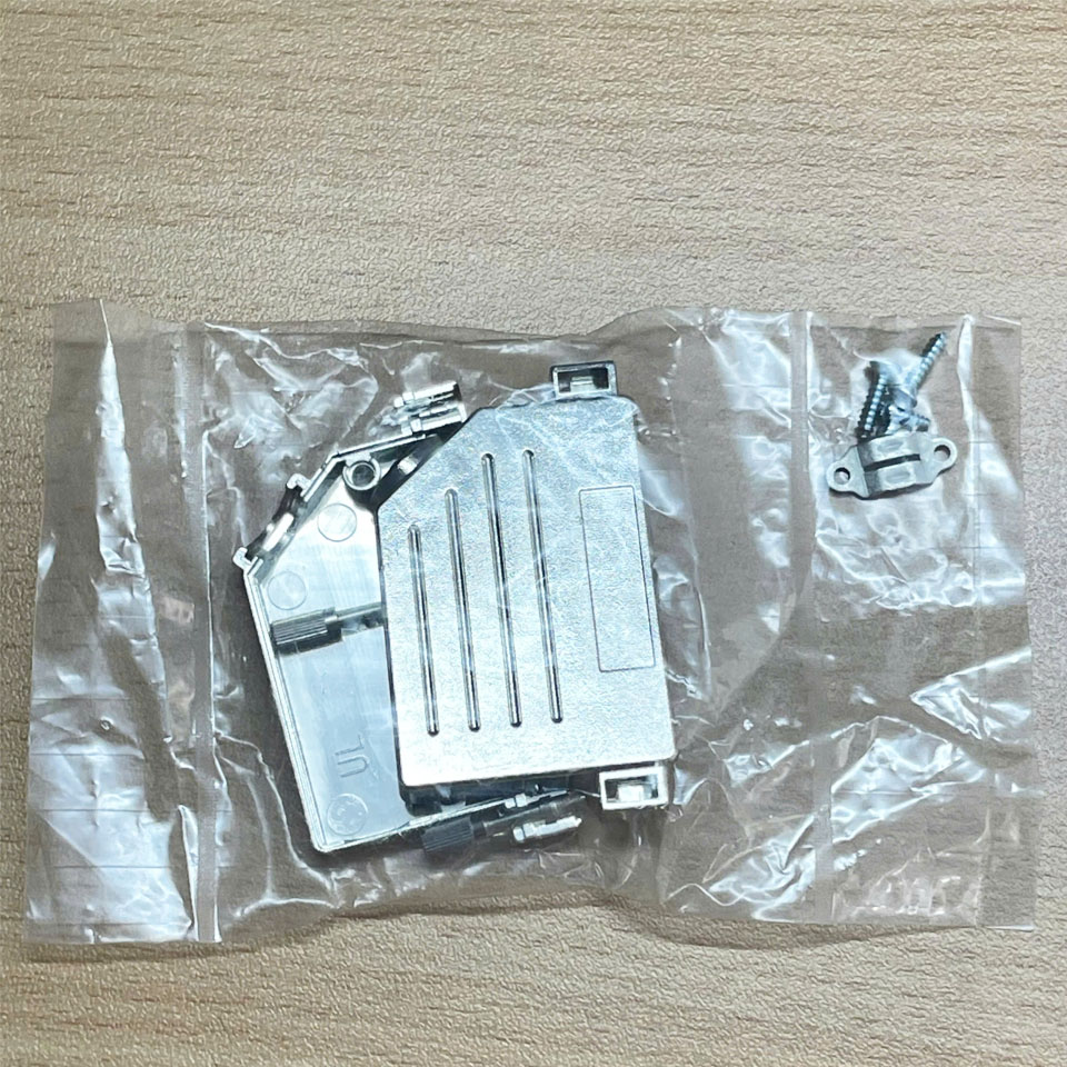 Vỏ Ốp Amphenol CONNEC 600X57037X D-Sub DB37 37 Position Two Piece Backshell Connector Silver 45° Shielded Metallized Niken Crews
