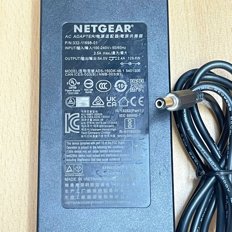 Adapter 54V 2.4A Netgear 130W ADS-150DK-48-1 540130E Thay Thế MAS POWER 54V 2.5A E135-1B540250M3 Barrel Jack 5.5mm x 2.5mm
