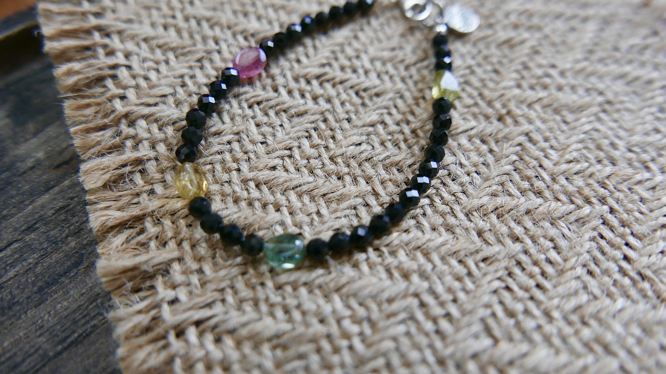 Vòng tay đá Spinel đen kết hợp Tourmaline