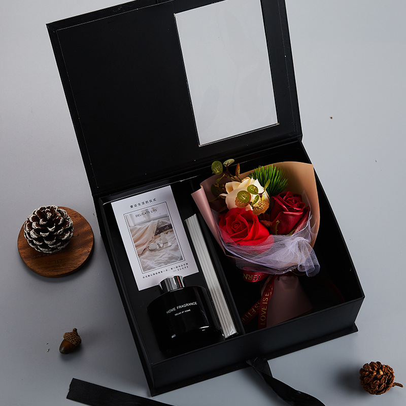 Set quà tặng bạn gái hoa sáp kèm tinh dầu