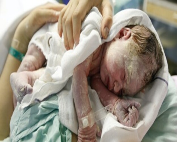 Mẹ đừng vội thất vọng khi lần đầu gặp con sơ sinh