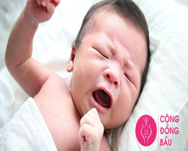 NGUYÊN NHÂN VÀ CÁCH CHỮA TRẺ SƠ SINH BỊ NẤC CỤT