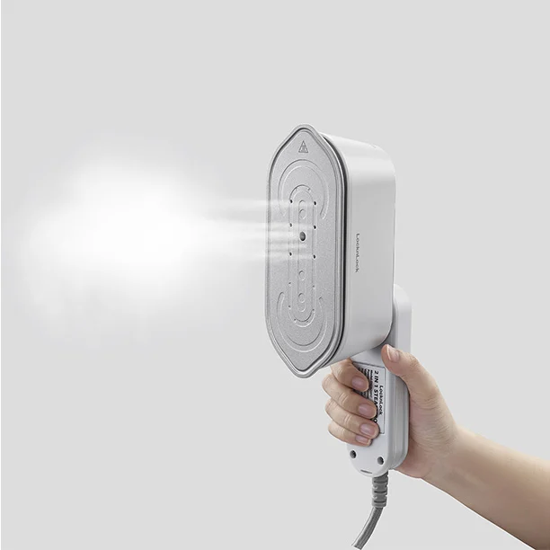 Bàn Ủi Hơi Nước LocknLock ENI282WHT