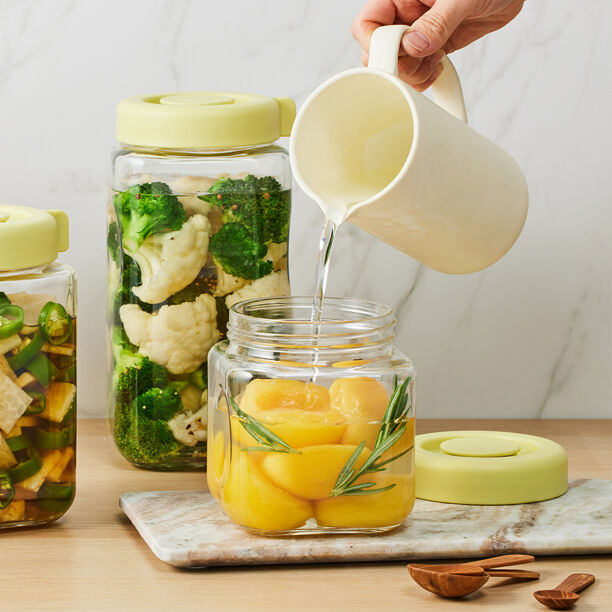 LNG558YGRN- Hũ đựng thực phẩm bằng thủy tinh LocknLock Daily  Breathing - 2.2L - Màu xanh lá cây