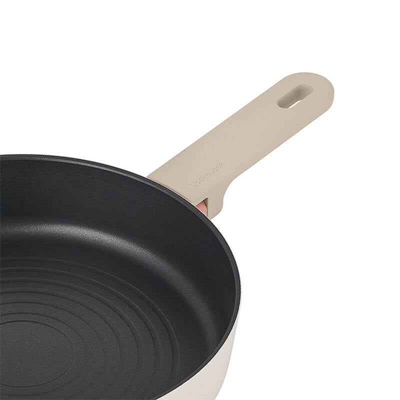 CAF2655IH - Chảo chống dính Suit Bric LocknLock, bằng nhôm, 26 cm- màu ngà