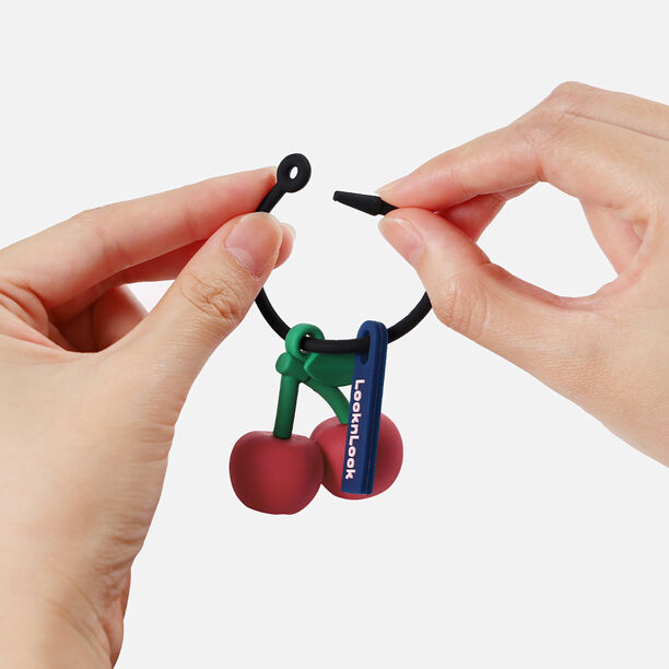 TLL098PIK - LocknLock Móc khoá nhựa Cherry - Màu hồng