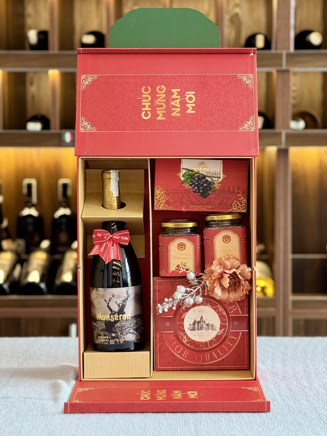 Hộp quà Tết Bình An VV10