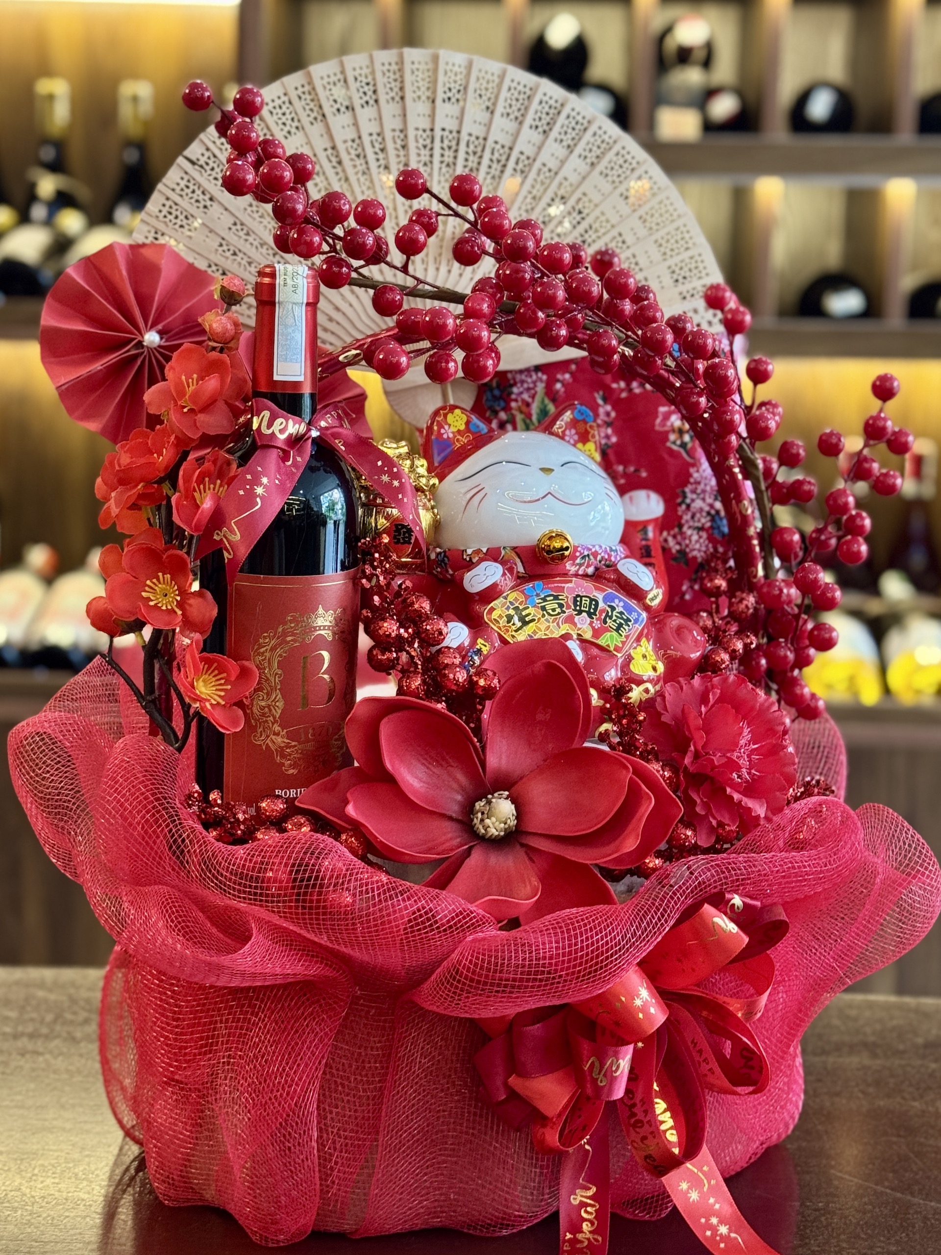 Lẵng quà Mèo may mắn Maneki Neko cỡ Trung