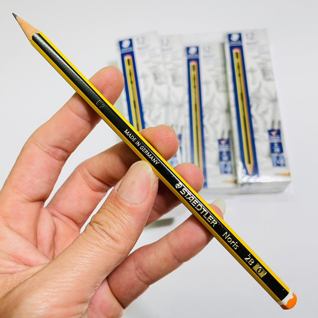 Chì Đức STAEDTLER Noris cho học sinh cấp 1 và tiền tiểu học, viết chì gỗ HB/ 2B sọc đen vàng
