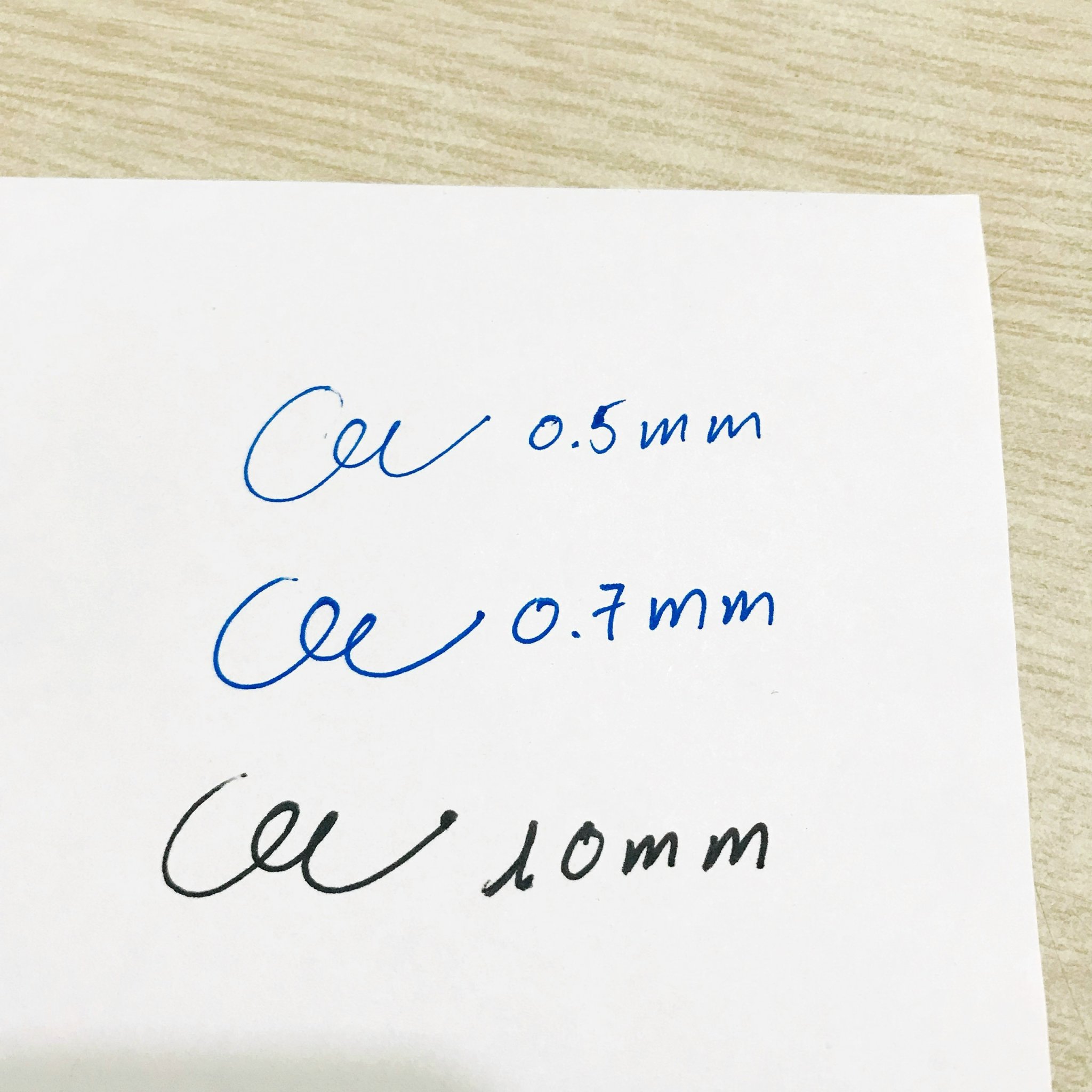 Ruột Bút Pentel Energel Nét 0.5/ 0.7/ 1.0mm Các màu Xanh/ Đỏ/ Đen- Chính Hãng