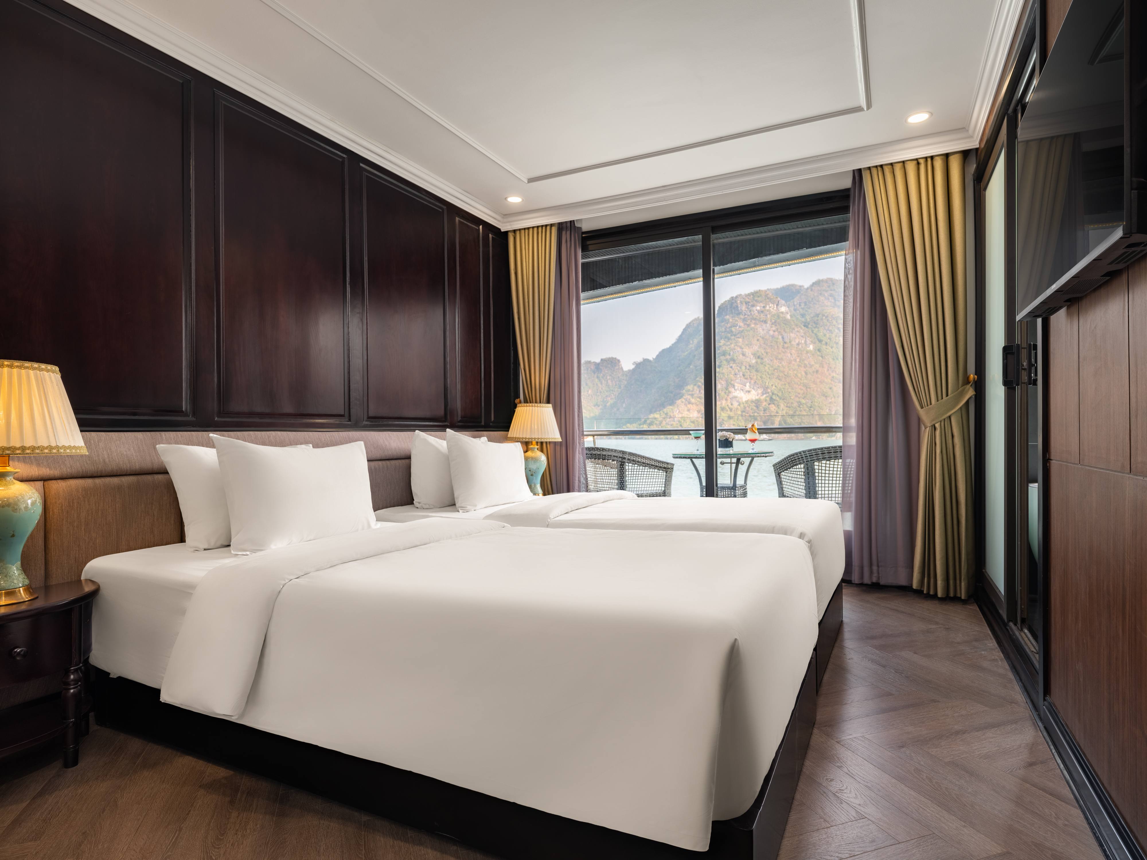 Junior Balcony Suite