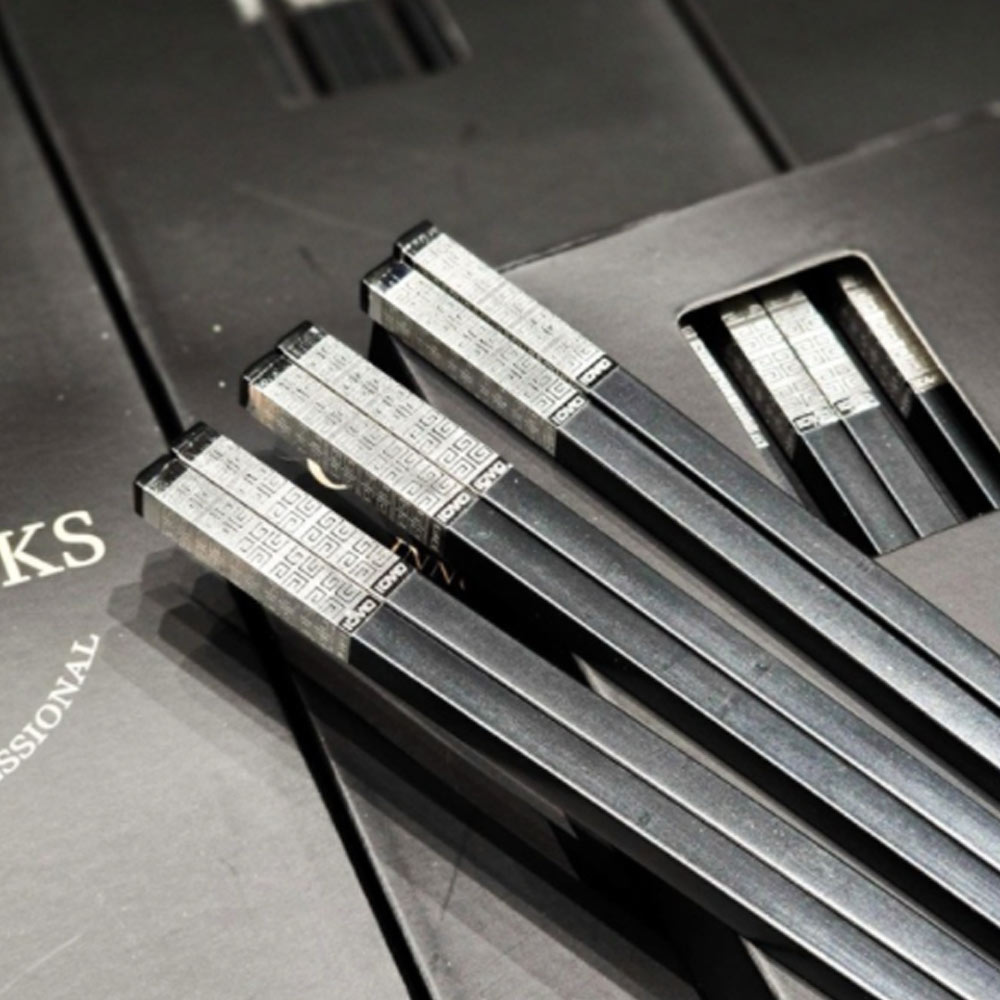 Đũa sợi thủy tinh Titanium Alloy Chopstick - Set 10 đôi