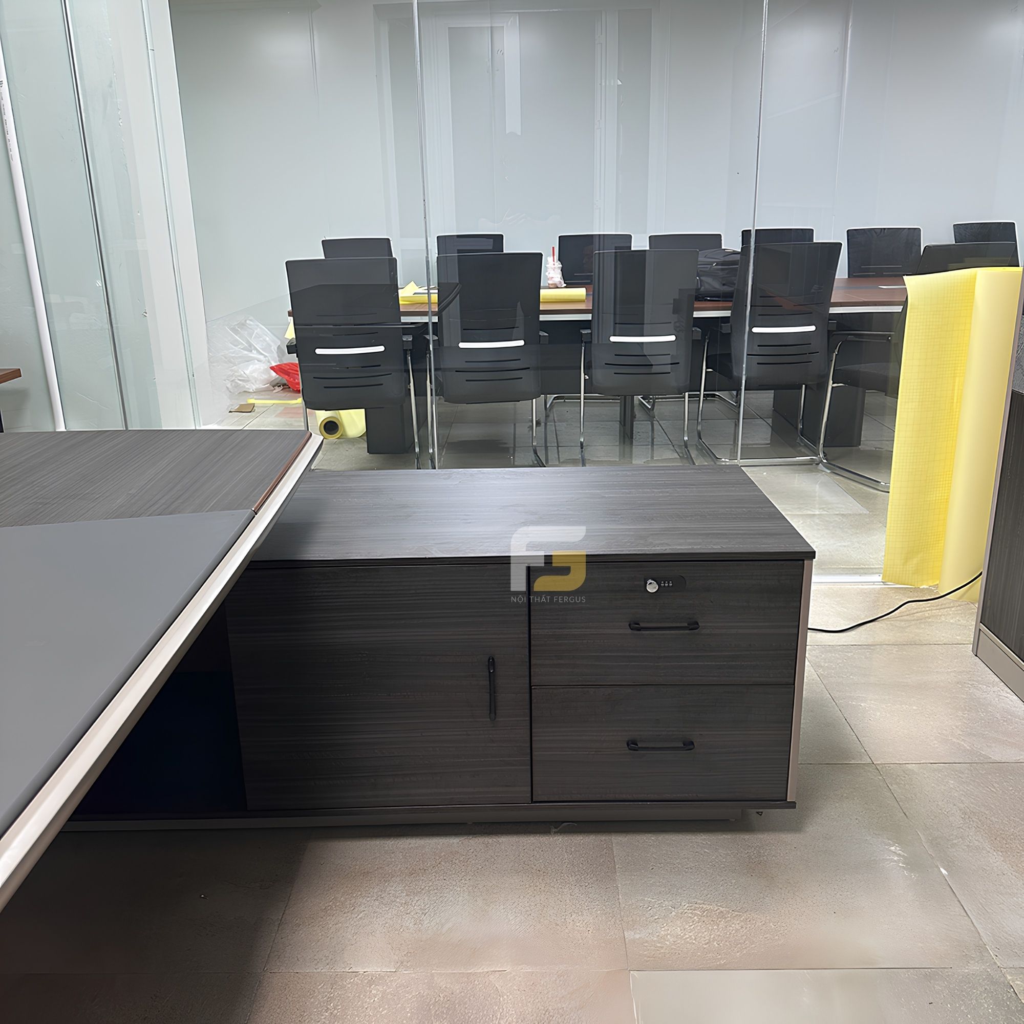 Bàn Giám Đốc Nhập Khẩu FGBGDN006