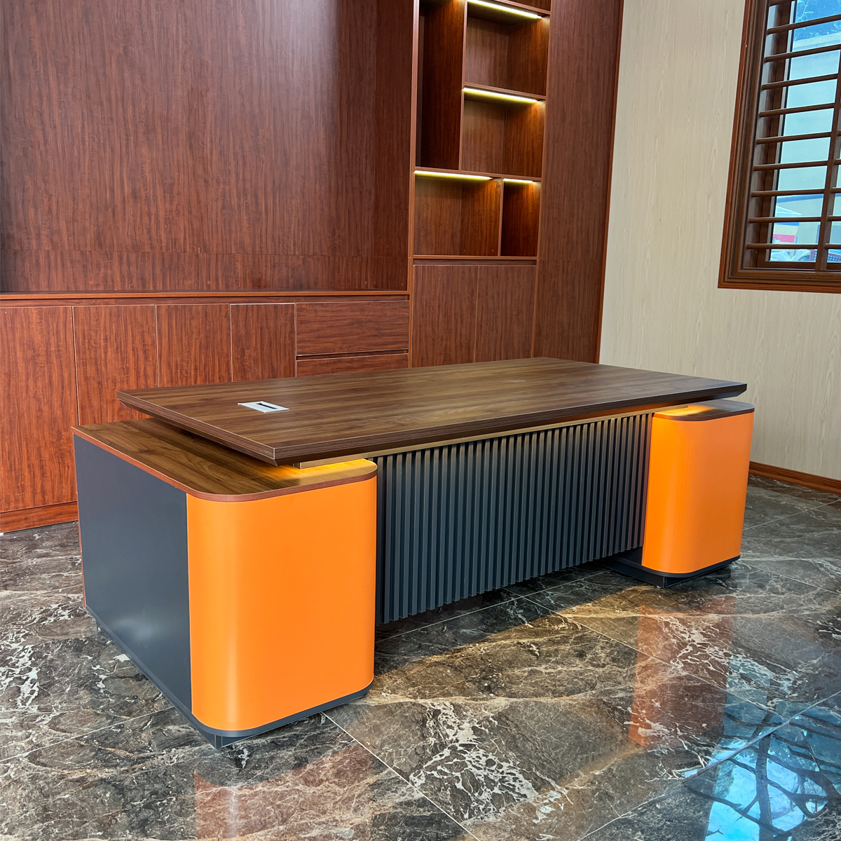 Bàn Giám Đốc Cao Cấp Fergus FGBGD091
