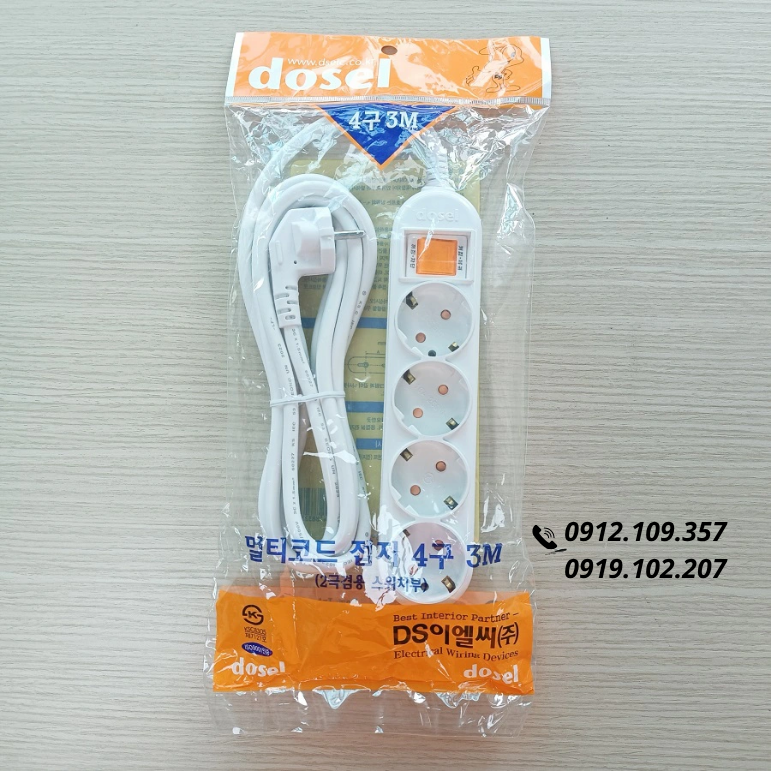 Ổ Cắm Điện Hàn Quốc 4 Lỗ 1 Công Tắc Dosel DM2217