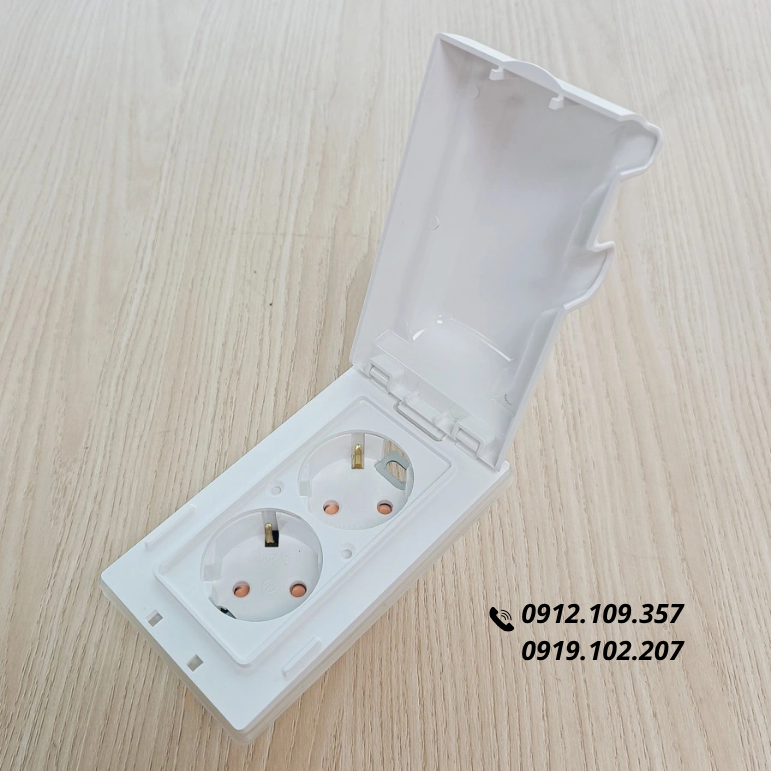 Ổ Cắm Điện Chống Nước Nắp Dọc Hàn Quốc Dosel DC2214