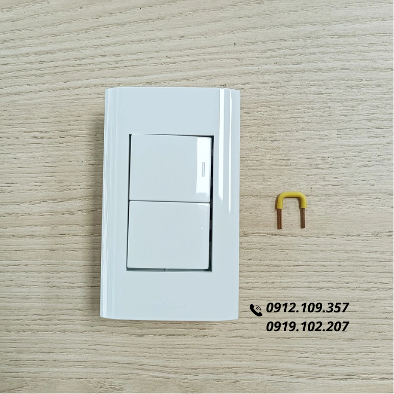 Công Tắc Điện Âm Tường 2 Nút Nhấn Một Chiều Hàn Quốc Dosel DLW2107