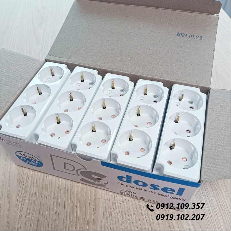 Ổ Cắm Điện Đế Nổi 3 Chấu Hàn Quốc Dosel DC1212 (Hộp 10 Cái)