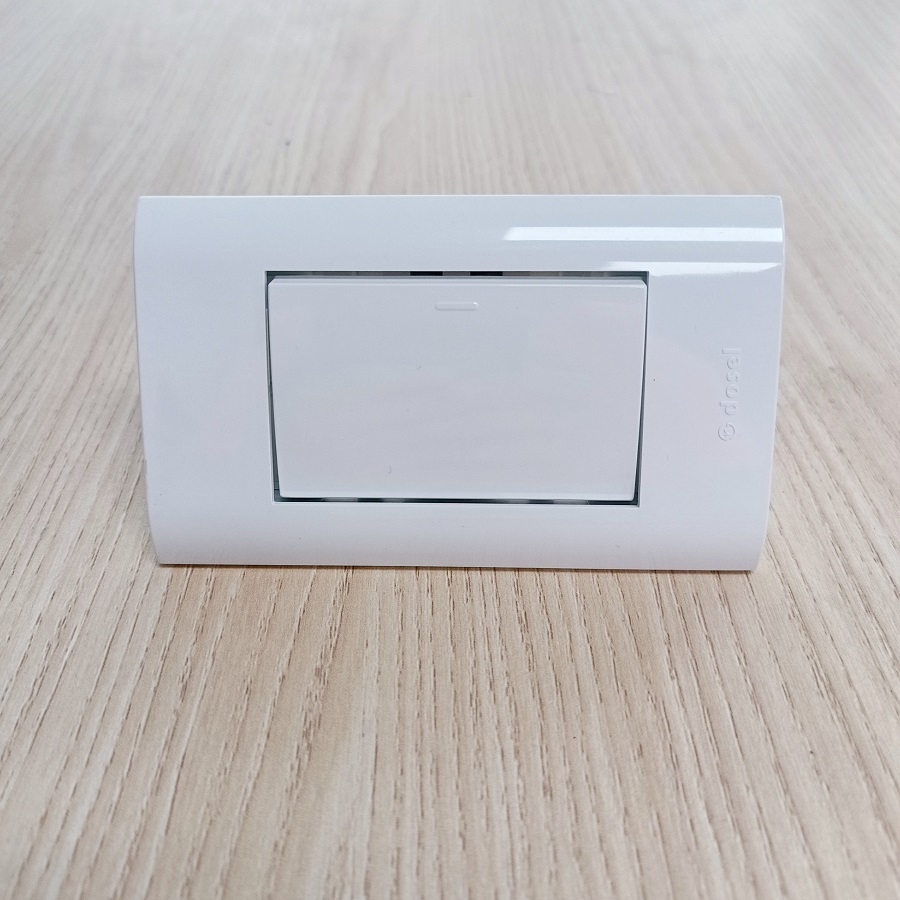 Công Tắc Điện Âm Tường 1 Nút Nhấn Một Chiều Hàn Quốc Dosel DLW2106