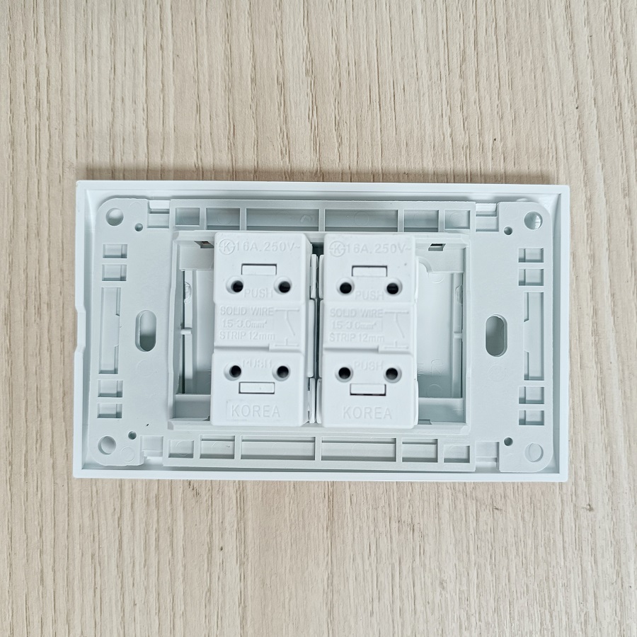 Công Tắc Điện Âm Tường 2 Nút Nhấn Một Chiều Hàn Quốc Dosel DLW2107