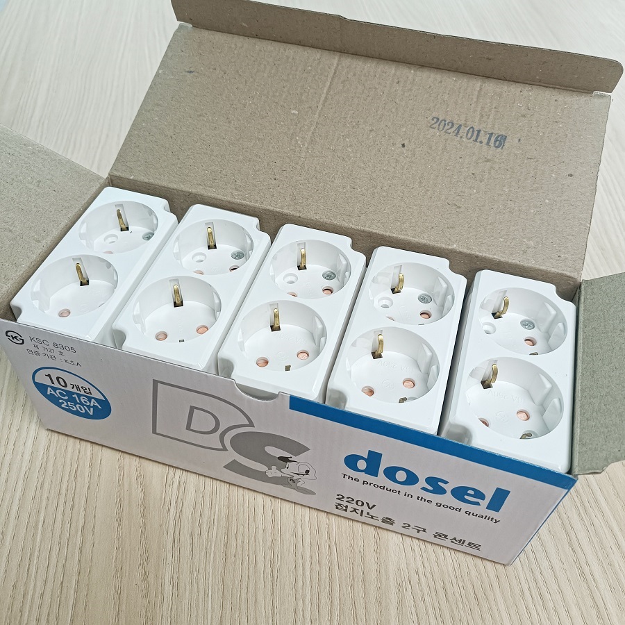 Ổ Cắm Điện Đế Nổi 2 Chấu Hàn Quốc Dosel DC1211 (Hộp 10 Cái)